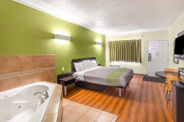 HUNTINGTON INN (Pea Ridge)